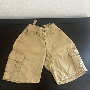 Toddler relaxed Classic Tan Cargo Shorts size 6R boys Great for Spring/ Summer